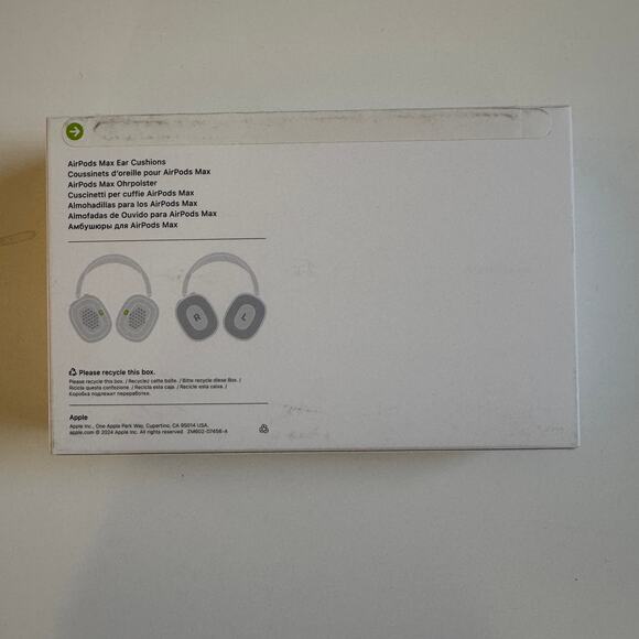 Apple Air Pods Max Smart Case in Box Extra Ear Cushions Travel Hard Case Black - Picture 5 of 10